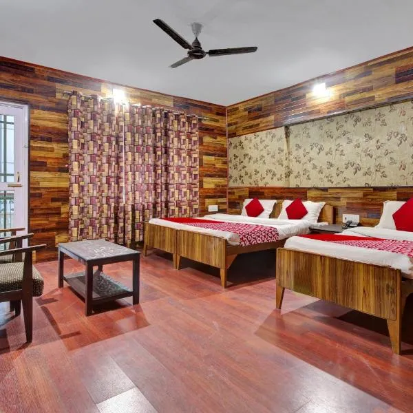 Hotel Ab-i-Hayat – hotel w mieście Śrinagar