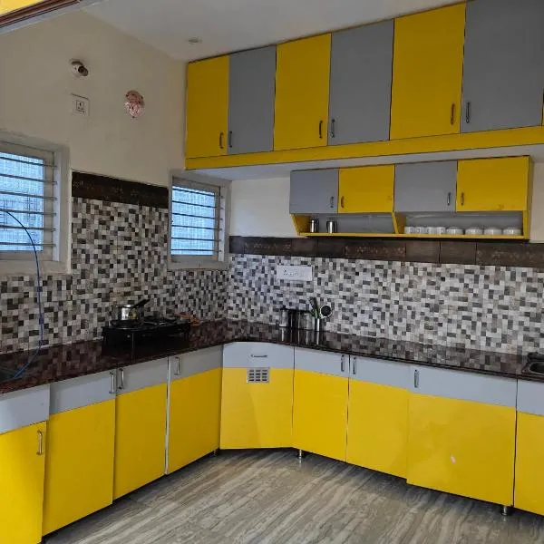 2Bhk holiday home، فندق في ميسور