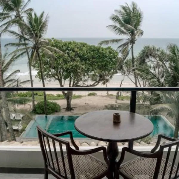 Naomi Beach Resort - Adults only, hotel in Denuwala