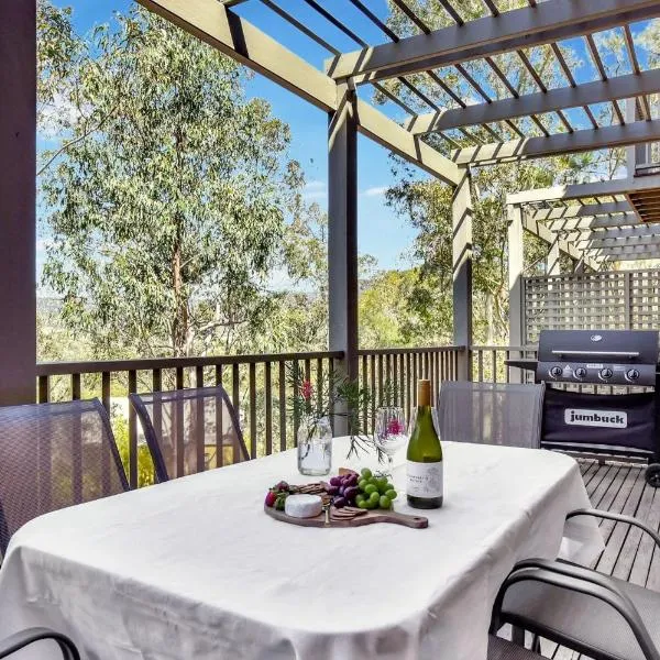 Premium Villa 2br Madeira at Cypress Lakes - Modern Sophistication, hotel a Pokolbin