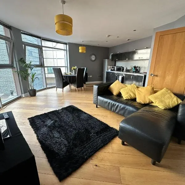 Fantastic and modern city centre flat with FREE parking!, hotel in Cardiff