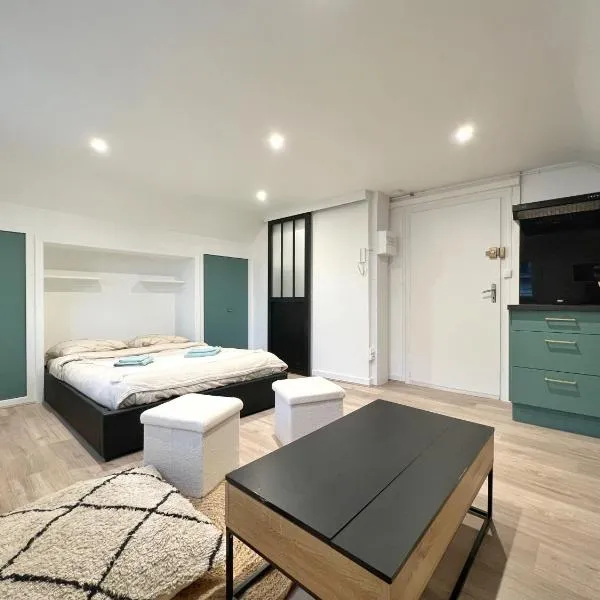 Studio Prés Riants, hotel v destinaci Aix-les-Bains
