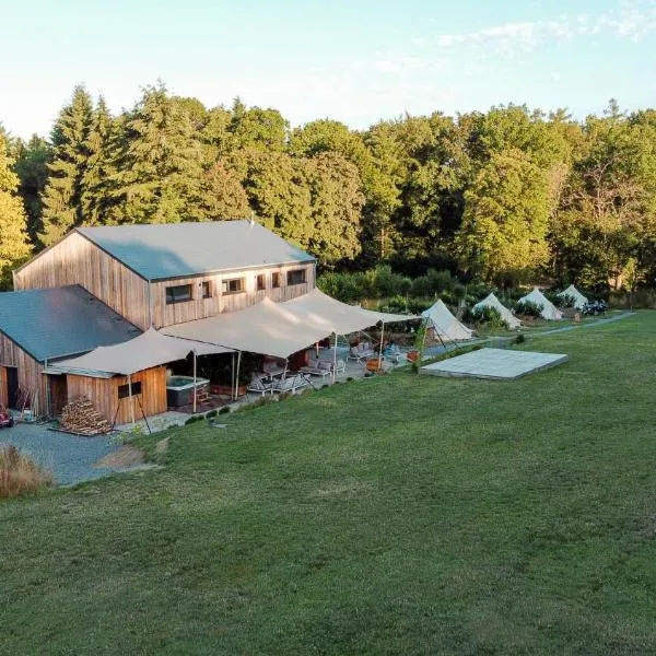 Le Domaine de Bra, hotel em Arbrefontaine