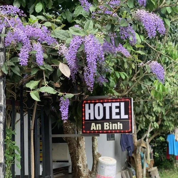 Khách Sạn An Bình, hotel a Xa Dau Giay