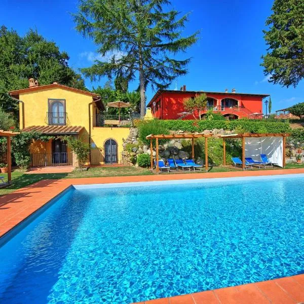 Casa Rossa by PosarelliVillas, hotel en Luia