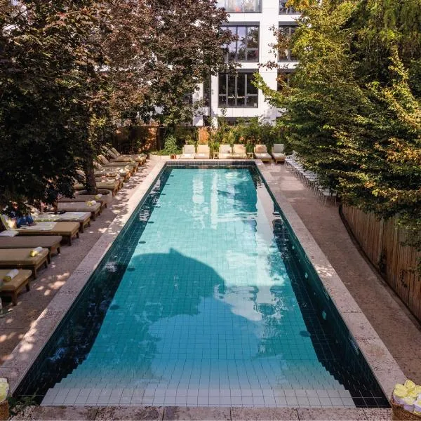 MOB House – hotel w mieście Saint-Ouen