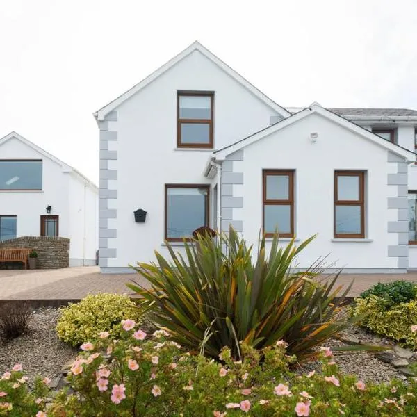 Rosapenna Golf Cottage, Donegal, Ireland, hotel in Downings