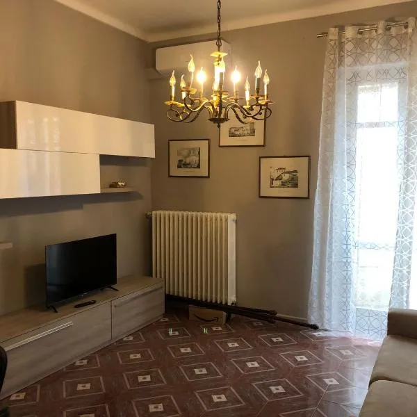 Appartamento Ada 1, khách sạn ở Alba