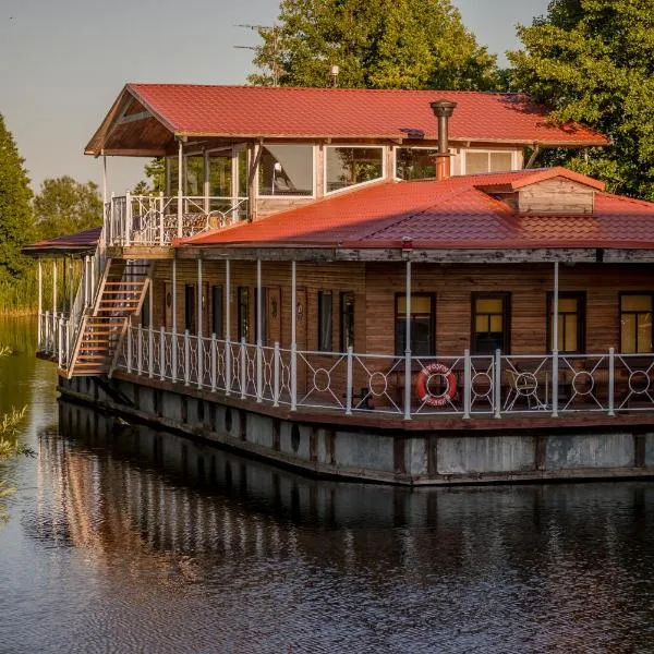 Mėlynojo karpio barža, hotell i Ventė