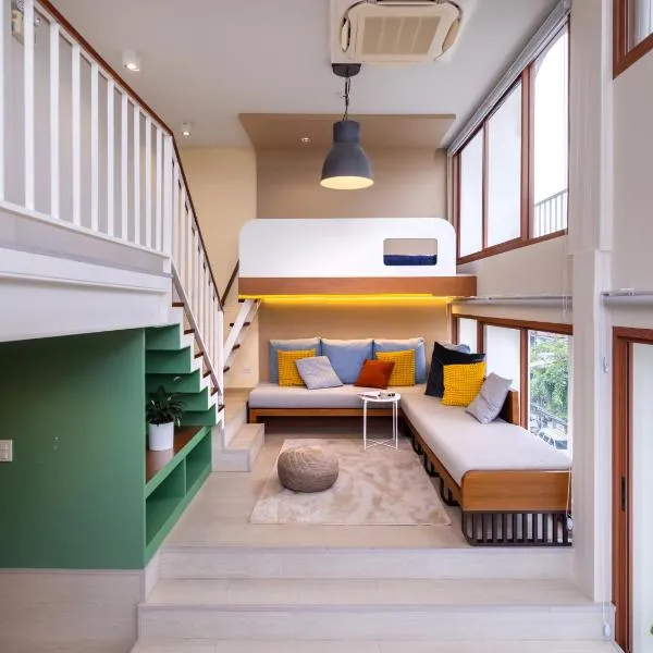 Bedtime storeys near ICON SIAM, hotel sa Bangkok