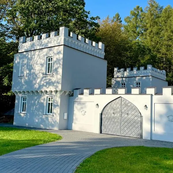 Basztogród, Hotel in Pakoszówka