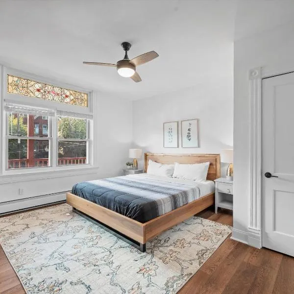 Shadyside, Pittsburgh, Modern and Accessible 2 Bedroom Unit2 with Free Parking, hotel v destinaci Pittsburgh