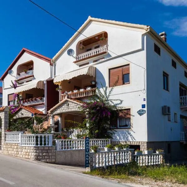 Villa Bosotina Royal Sea View, khách sạn ở Kukljica