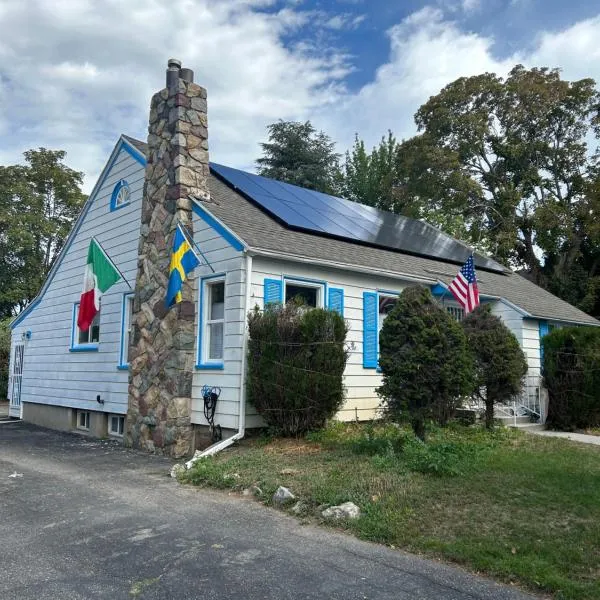 A Spicy Swedish Cottage, hotel in Salt Lake City