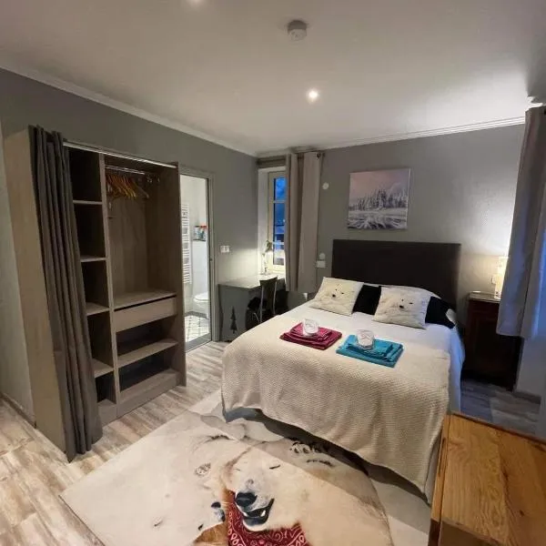 la Montagnette l oursson CHAMBRE maison en travaux de 10h a 17h, hotel v destinaci Moutiers