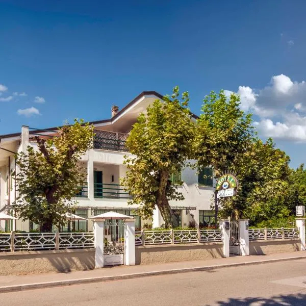Hotel Eura, hotel Marina di Massában