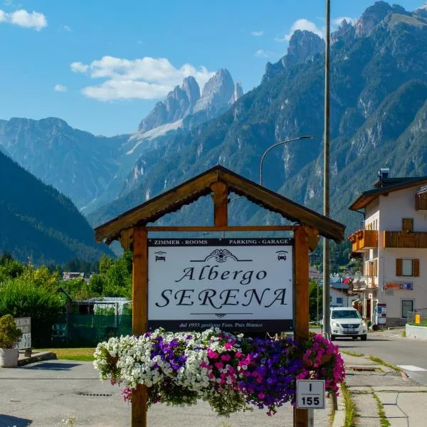 Hotel Serena - Tre Cime Views, hotel v destinaci Auronzo di Cadore