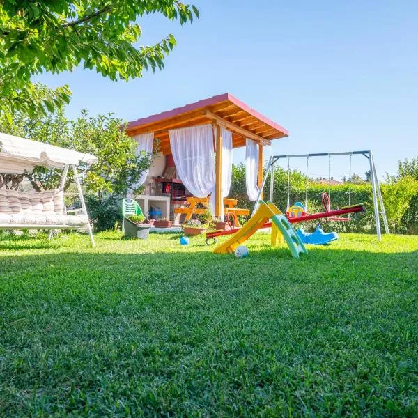 Villa Marina, hotel en Kalandra