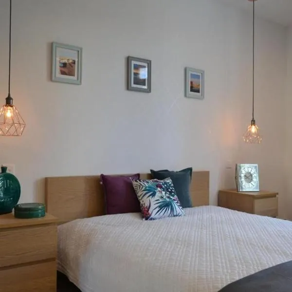 Cozy apartment Gzira or Sliema Race1, hotel in Il-Gżira