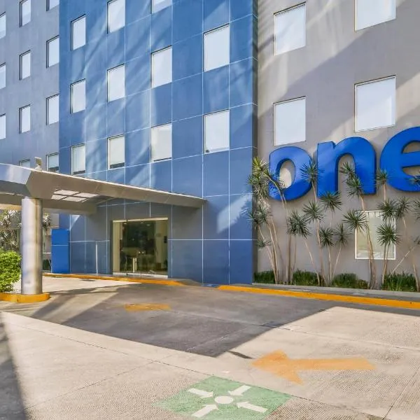 One Leon Poliforum, hotel in León