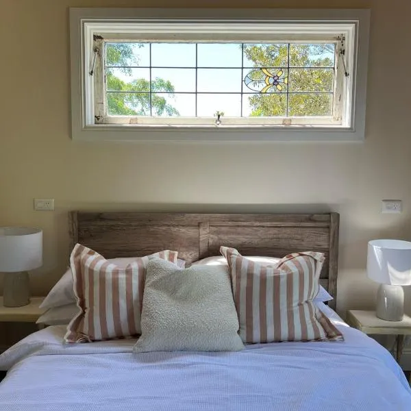 Sunset Cottage, Byron Bay, hotel di Ewingsdale