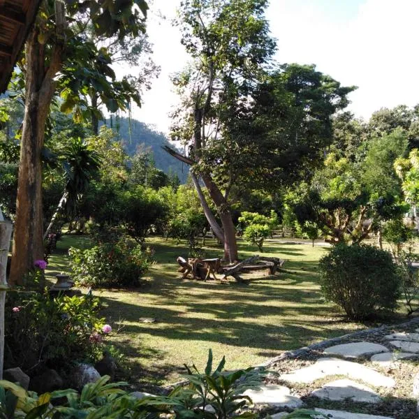 At Home Chiang Dao, Pooch Lovers, hotel in Ban Tham