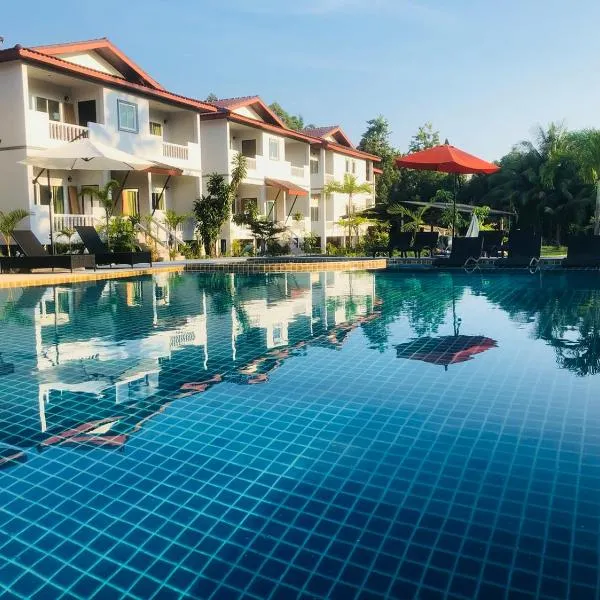 Maikhao Beach Residence, hotel di Pantai Mai Khao