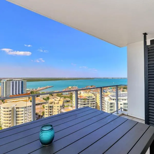 Darwin City Harbour views-Situated above the OAK Restaurant, hotel in Darwin