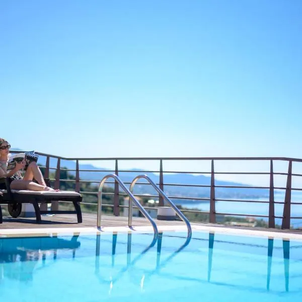 Senso Panorama Luxury Villa, hotel en Kalamata