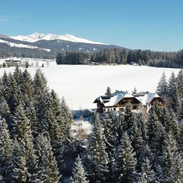 Hotel Häuserl im Wald, hotel em Hinterweisspriach