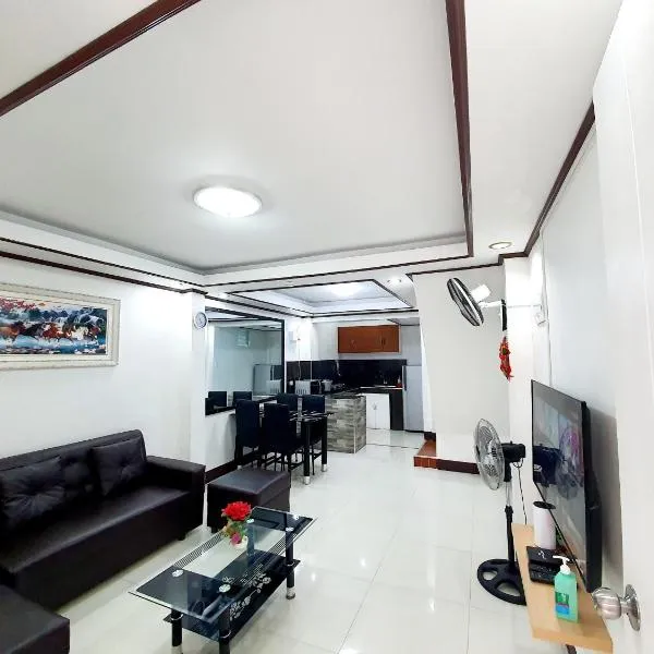 Calapan Transient House Acacia L35, hotel in Calapan