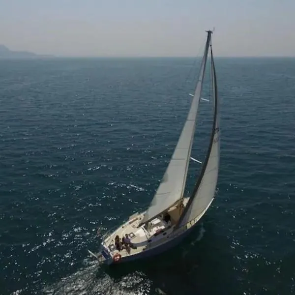 Barca a Vela Principessa, hotel v mestu Porto Carollo
