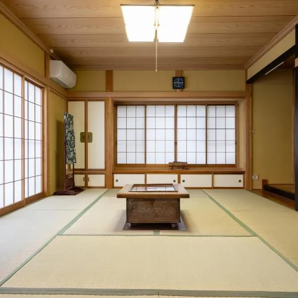 Atami SANKAITEN with Private ONSEN-vacation rental, hotel v destinaci Taga