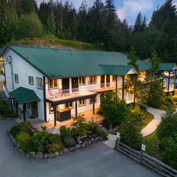 West Coast Trail Lodge، فندق في بورت رينفرو
