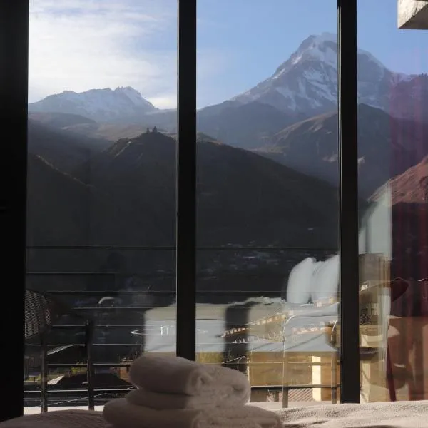 Rooftop Kazbegi, hotel v destinaci Stepancminda