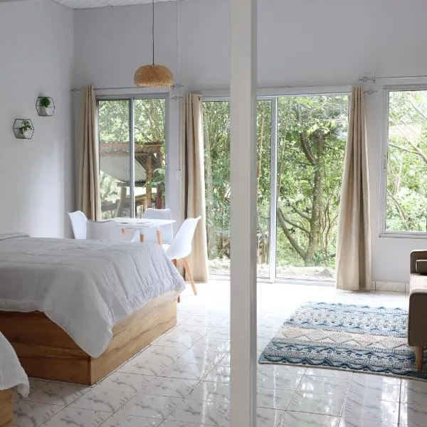 Boquete Firefly Inn, hotel v destinaci Boquete