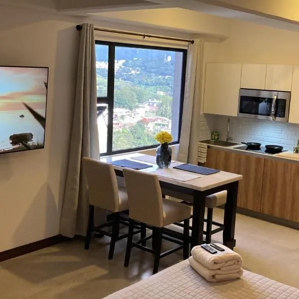 Unique Studio Apartment in the heart of Guatemala City, hotel a Villa Canales