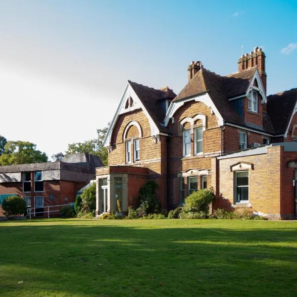 Stourport Manor Hotel、ストアポートのホテル