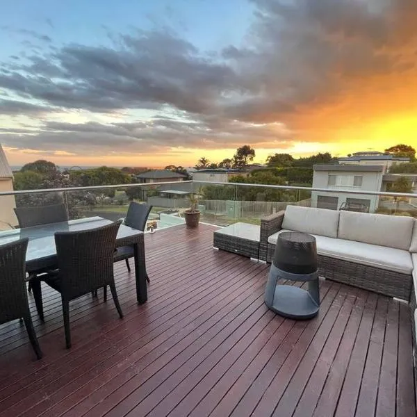 Great Ocean Views Torquay, hotel v destinaci Torquay