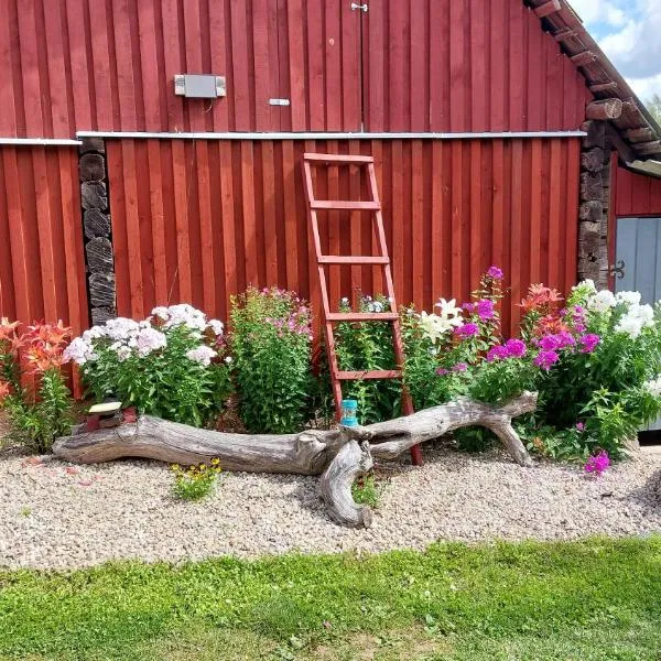 Kingu talu, hotel in Aiaste