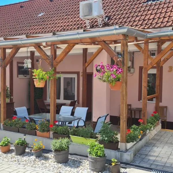 Pikoló Vendéglő és Vendégház, hotell sihtkohas Bakonybél