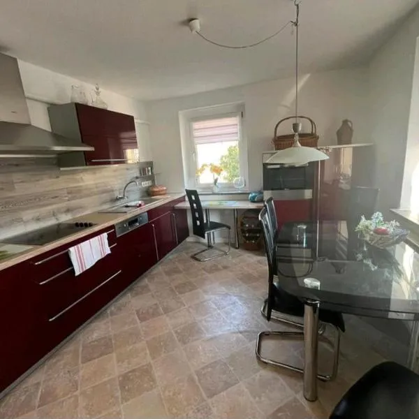 Ferienwohnung in Ehrenfriedersdorf, hotel v destinaci Ehrenfriedersdorf