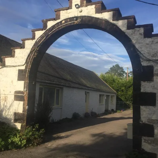 Scottish Organic Farm Cottage, hotel di Thornhill