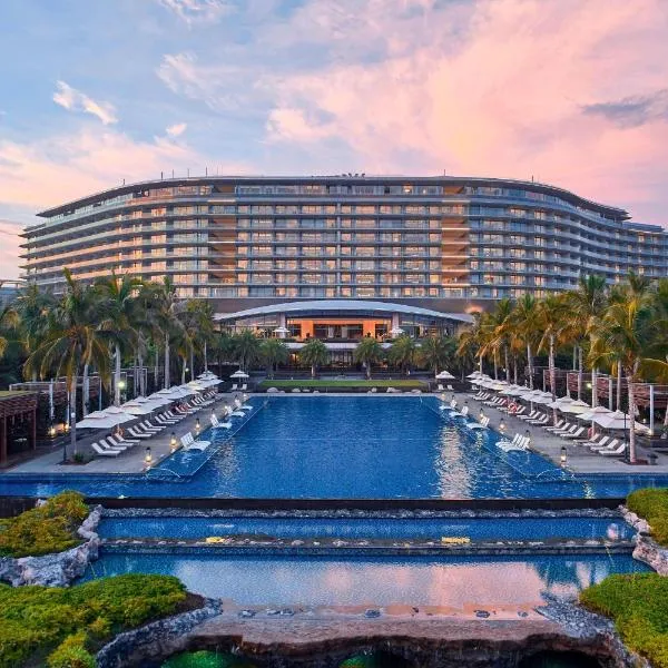 The Westin Blue Bay Resort & Spa, hôtel à Yingzhou