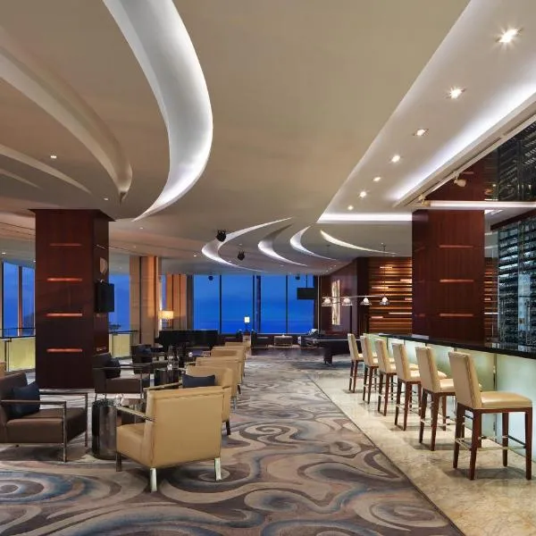 Sheraton Yantai Golden Beach Resort، فندق في يانتاى