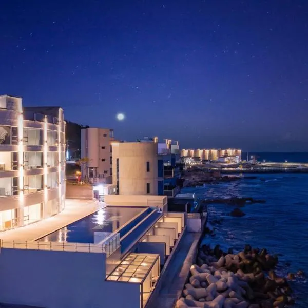 Sharp & Flat Hotel, hotel a Gyeongju