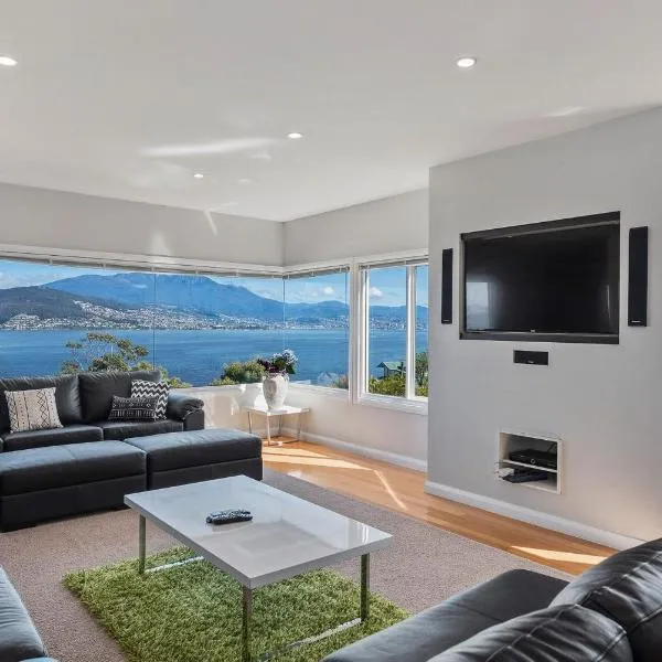 Oceana Escape panoramic views luxury and space, hotelli kohteessa Hobart