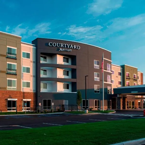 Courtyard by Marriott Albany Clifton Park, hotel v destinácii Round Lake