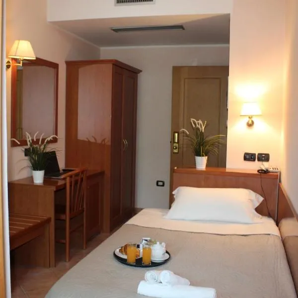 Jole Beach Hotel, Hotel in Cesenatico