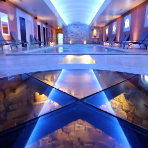 Auberge de Cassagne & Spa, hotel v destinaci Le Pontet